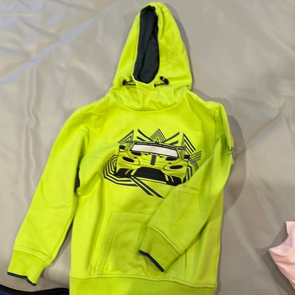 Neon Aston Martin Boys Hoodie M 10/12